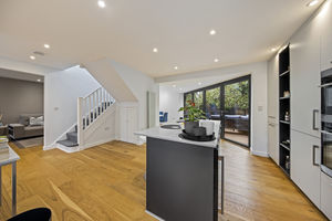 Kitchen- click for photo gallery